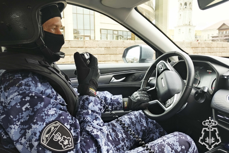 Росгвардейцы за неделю пресекли около 70 административных правонарушений в Тульской области