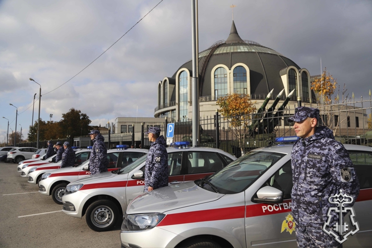Новые служебные автомобили получили подразделения вневедомственной охраны Росгвардии в Туле