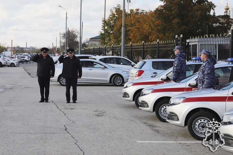 Новые служебные автомобили получили подразделения вневедомственной охраны Росгвардии в Туле