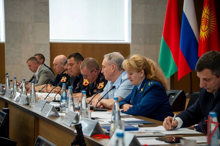 Руководитель управления вневедомственной охраны Росгвардии по Тульской области принял участие во Всероссийском совещании-семинаре в Нижнем Новгороде  