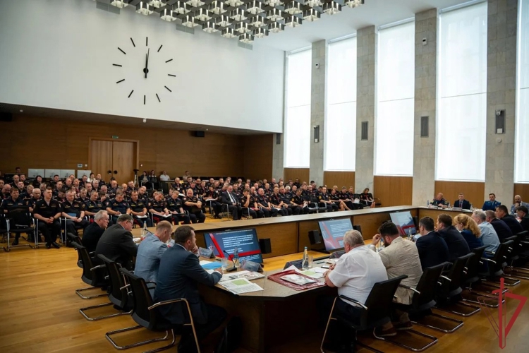 Руководитель управления вневедомственной охраны Росгвардии по Тульской области принял участие во Всероссийском совещании-семинаре в Нижнем Новгороде  