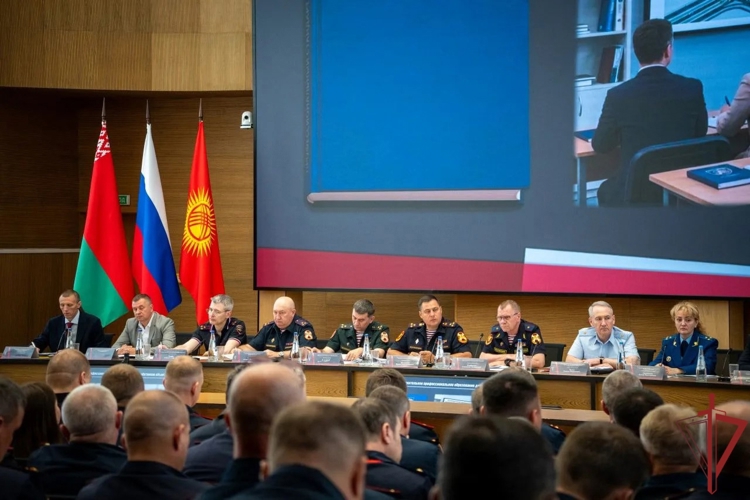 Руководитель управления вневедомственной охраны Росгвардии по Тульской области принял участие во Всероссийском совещании-семинаре в Нижнем Новгороде  