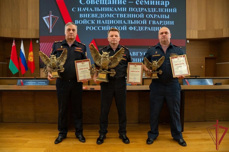 Руководитель управления вневедомственной охраны Росгвардии по Тульской области принял участие во Всероссийском совещании-семинаре в Нижнем Новгороде  