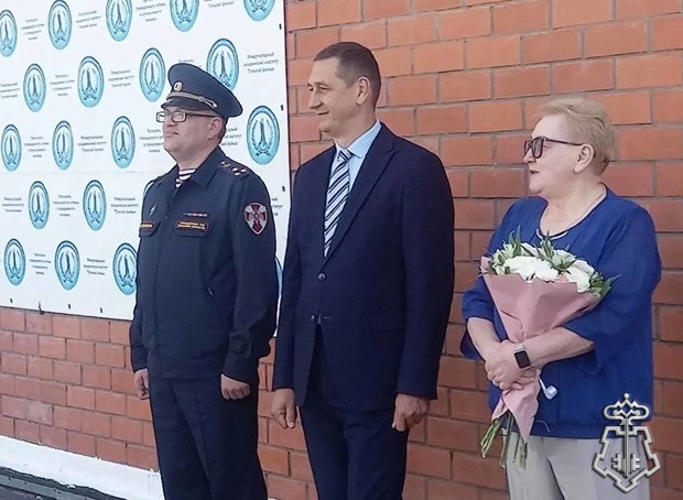 Росгвардейцы приняли участие в праздничных мероприятиях, приуроченных ко Дню знаний в Тульской области