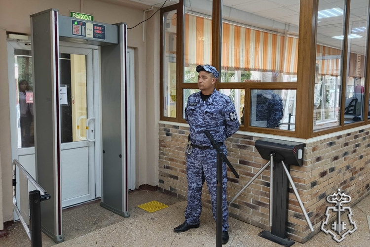 Росгвардейцы обеспечили безопасность выборов в Тульской области